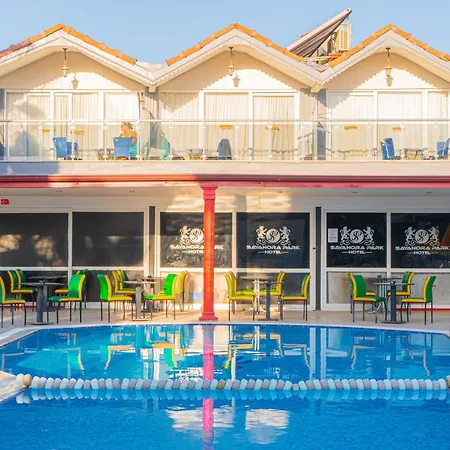 Sayanora Hotel Side