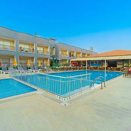 Sayanora Hotel